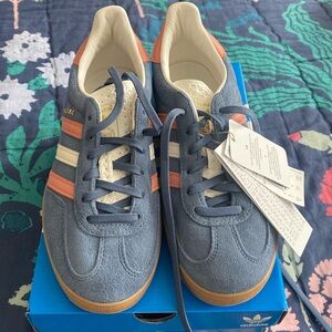 Gazelle Adidas tennis shoes